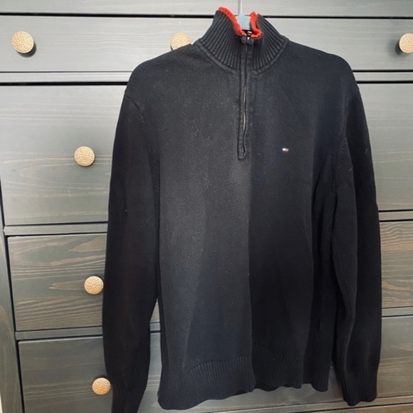 Tommy Hilfiger Sweater - Picture 1 of 7